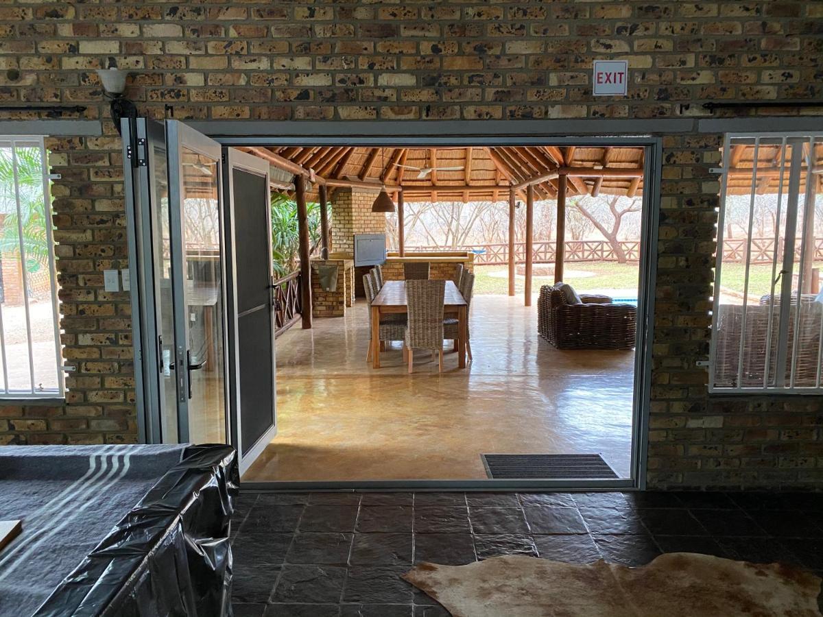Genet House Holiday Home Marloth Park Bagian luar foto