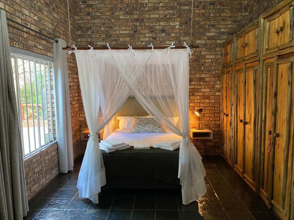 Genet House Holiday Home Marloth Park Bagian luar foto