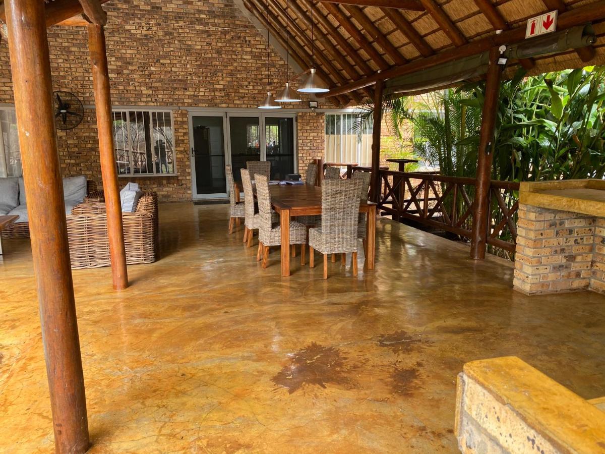 Genet House Holiday Home Marloth Park Bagian luar foto
