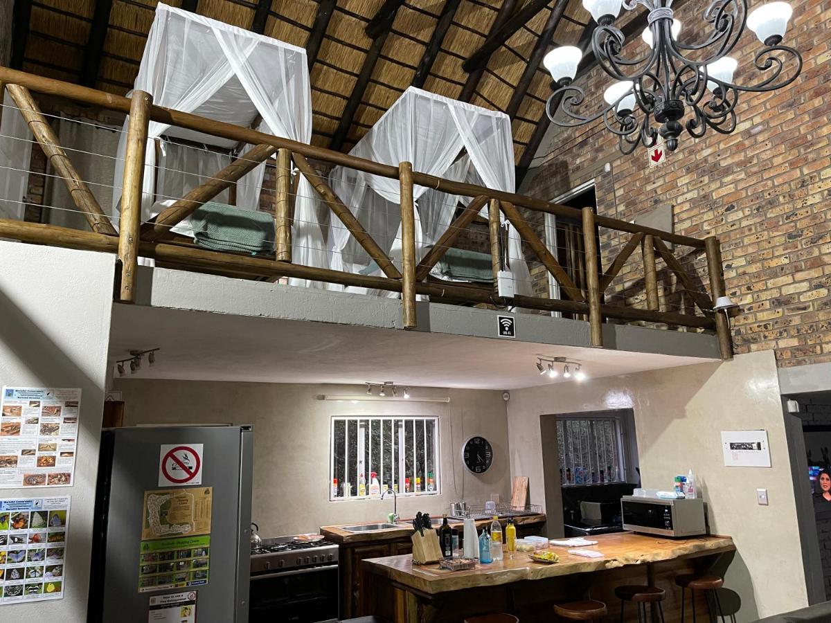Genet House Holiday Home Marloth Park Bagian luar foto
